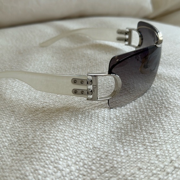 DIOR - Picture 5 of 5